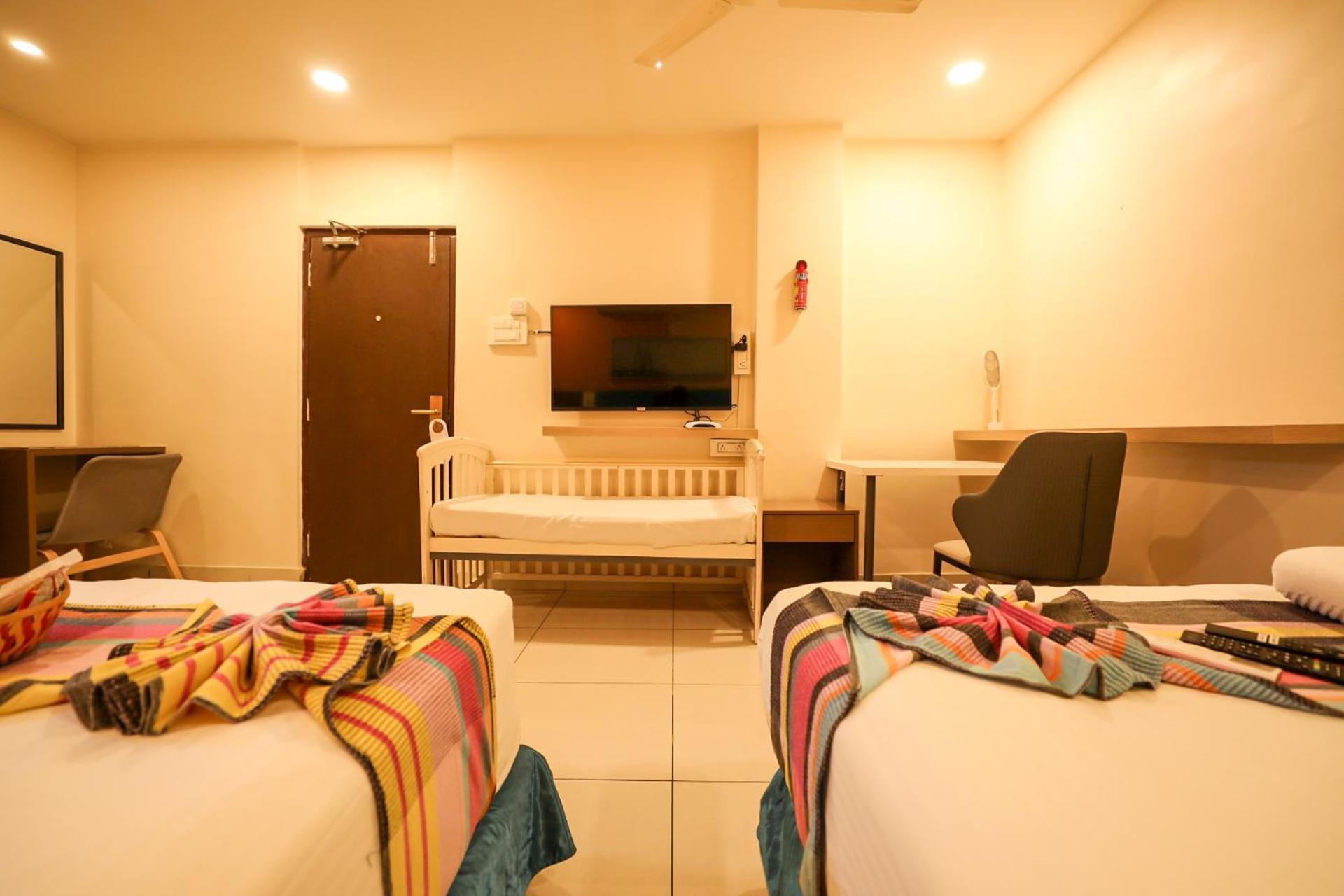 Hotel White Fields Hitec City, Hyderabad Exterior foto